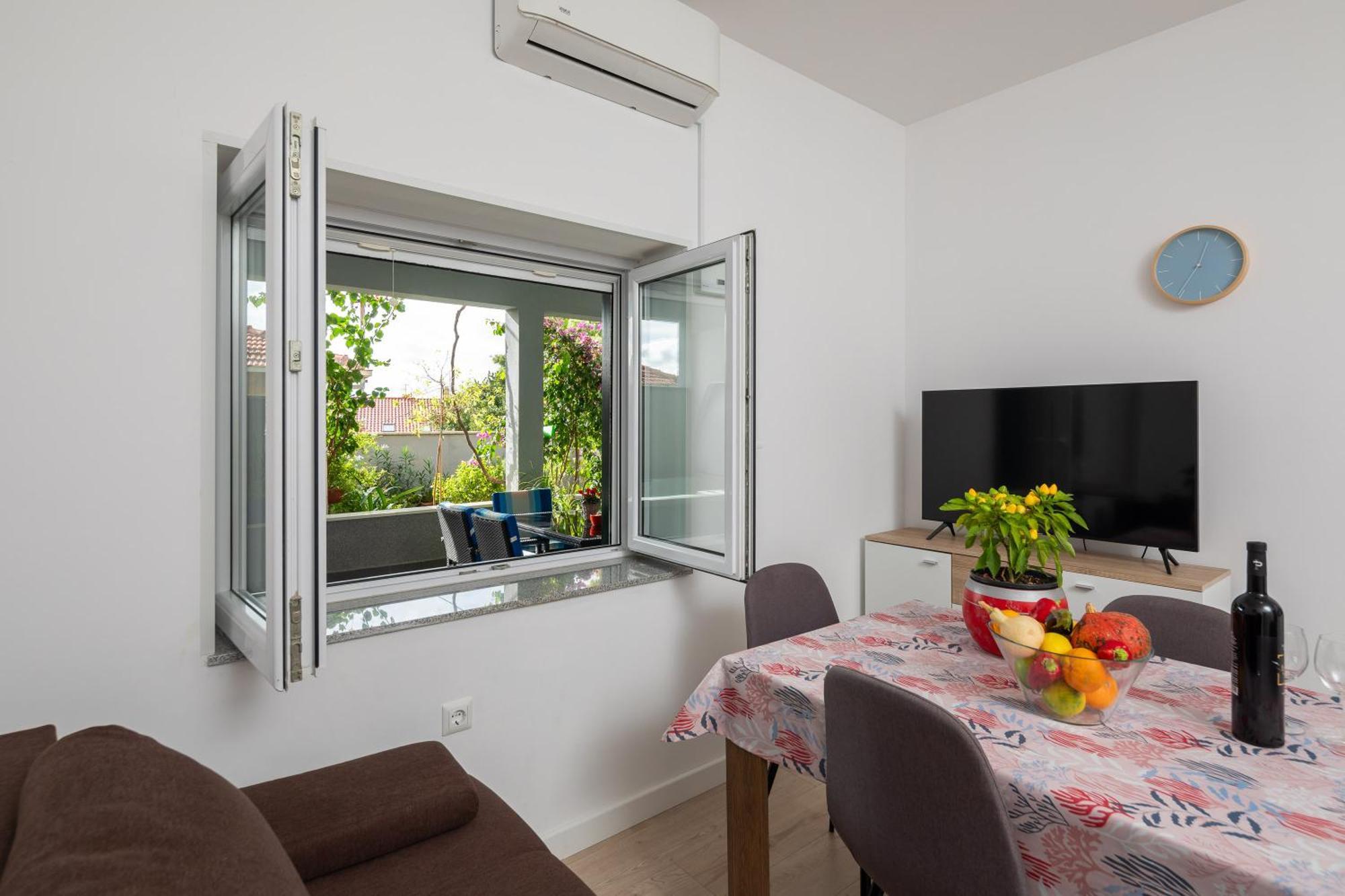 Prestige * Jesenice (Split-Dalmatia)